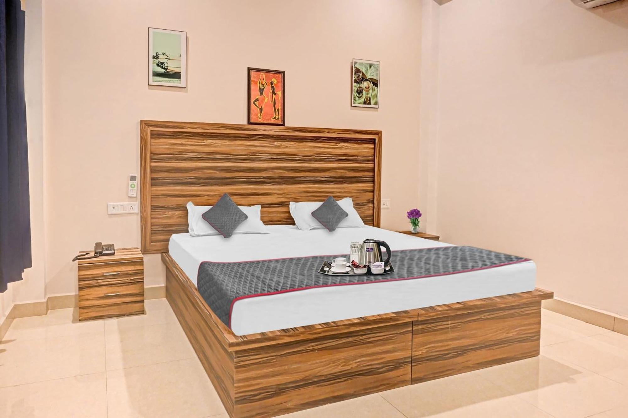 Sangam International Group Of Hotels Аллахабад Экстерьер фото