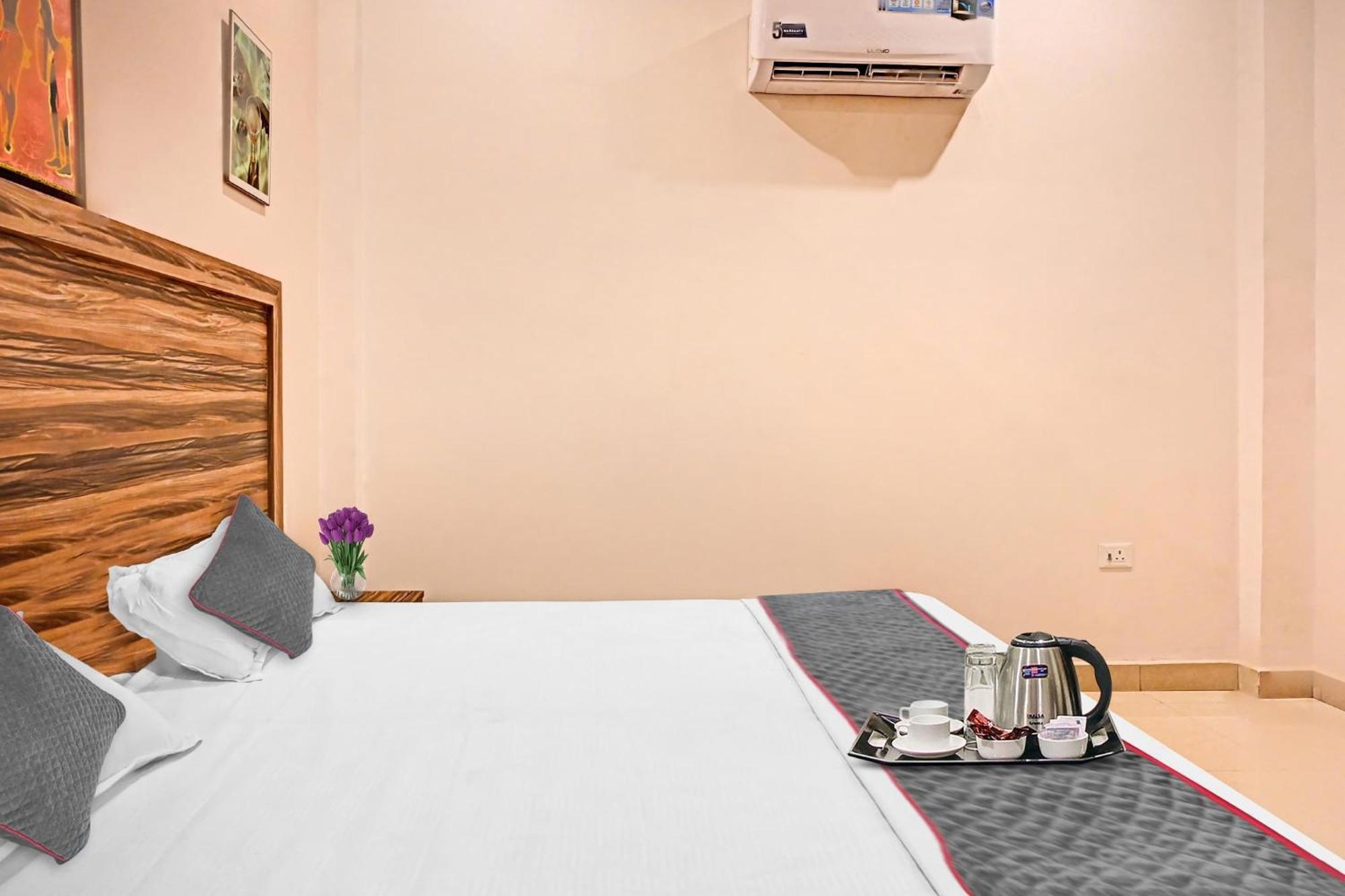 Sangam International Group Of Hotels Аллахабад Экстерьер фото